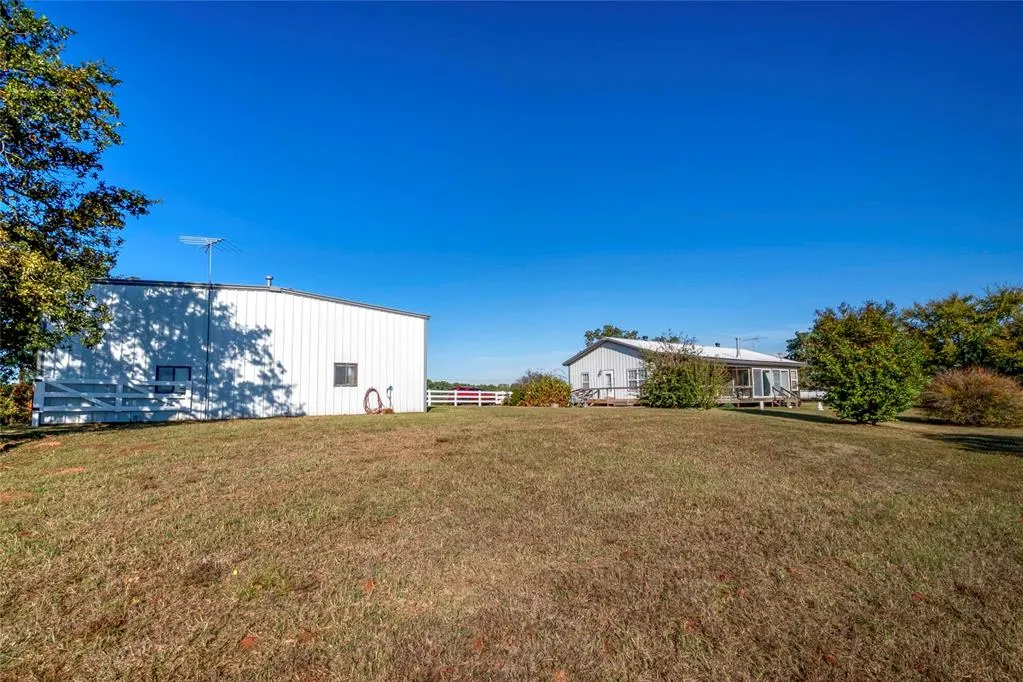 Photo 25 — 330701 E 1000 Road, Wellston, OK 74881