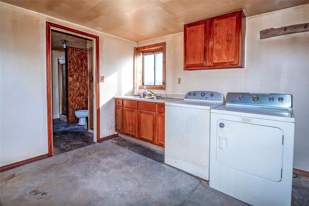 Photo 32 — 330701 E 1000 Road, Wellston, OK 74881