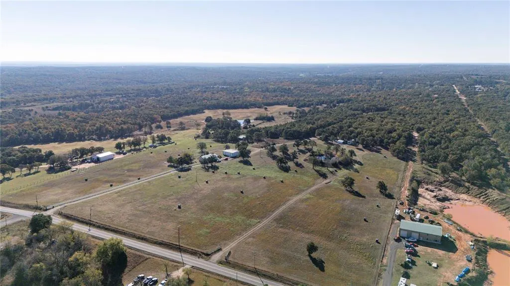 Photo 35 — 330701 E 1000 Road, Wellston, OK 74881