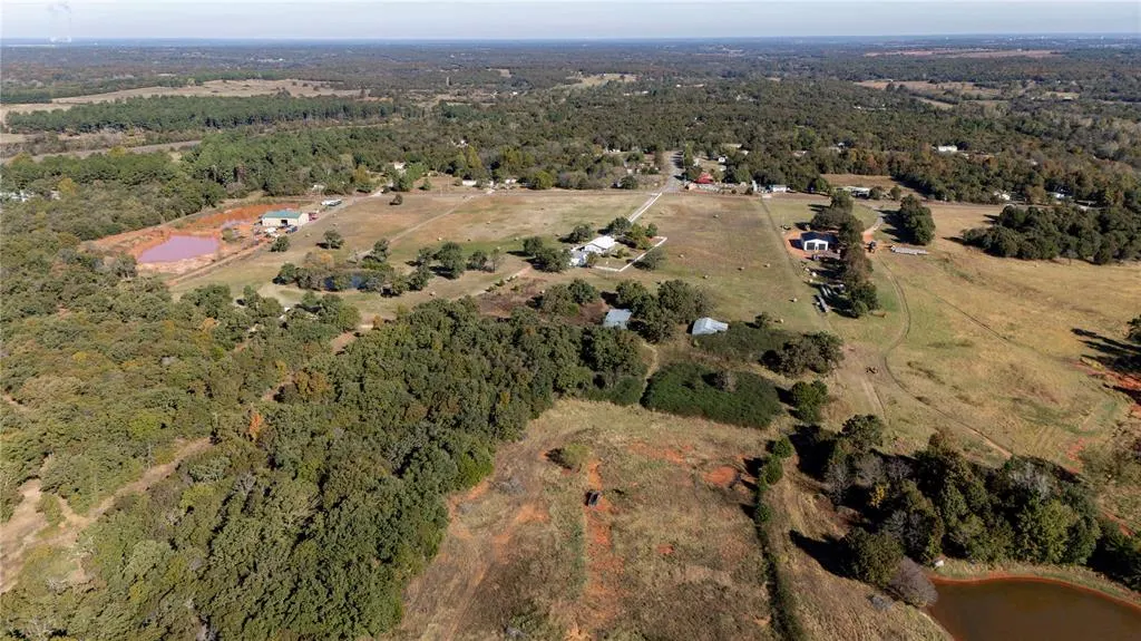 Photo 36 — 330701 E 1000 Road, Wellston, OK 74881