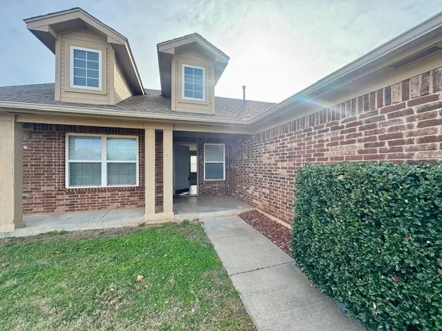 Photo 2 — 9500 SW 25th Street, Oklahoma City, OK 73128