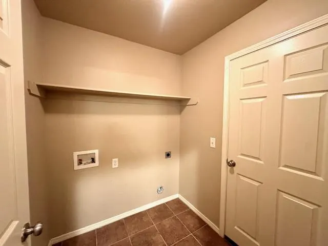 Photo 6 — 9500 SW 25th Street, Oklahoma City, OK 73128