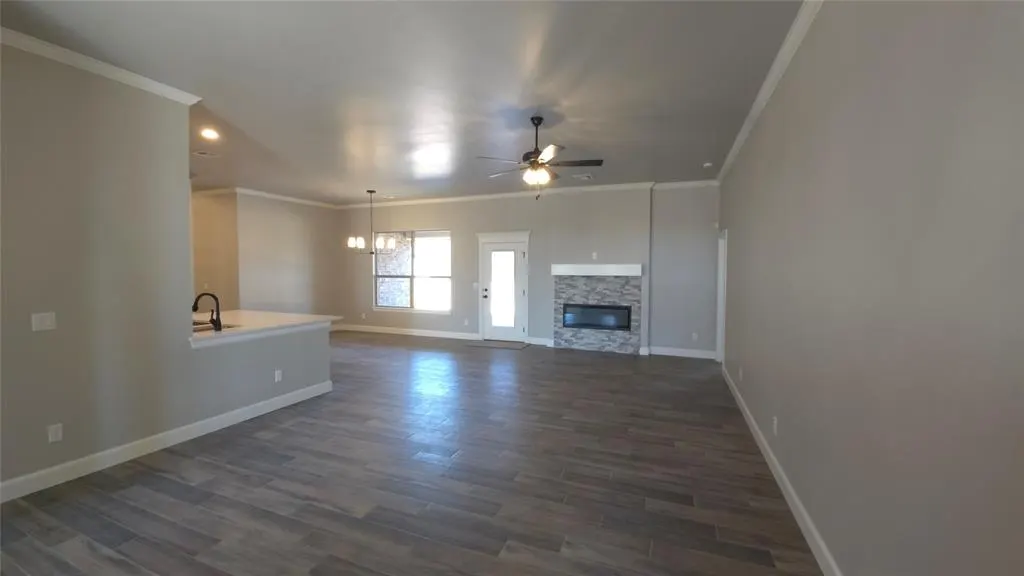 Photo 4 — 10008 Gentry Crossing, Oklahoma City, OK 73169