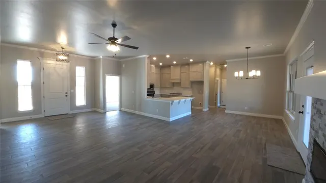 Photo 5 — 10008 Gentry Crossing, Oklahoma City, OK 73169