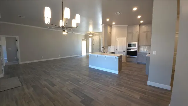 Photo 7 — 10008 Gentry Crossing, Oklahoma City, OK 73169
