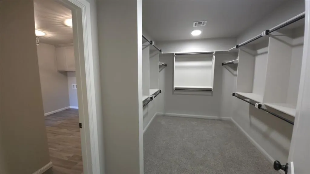 Photo 13 — 10008 Gentry Crossing, Oklahoma City, OK 73169