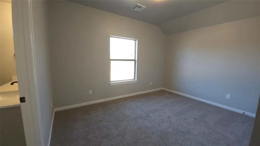 Photo 15 — 10008 Gentry Crossing, Oklahoma City, OK 73169