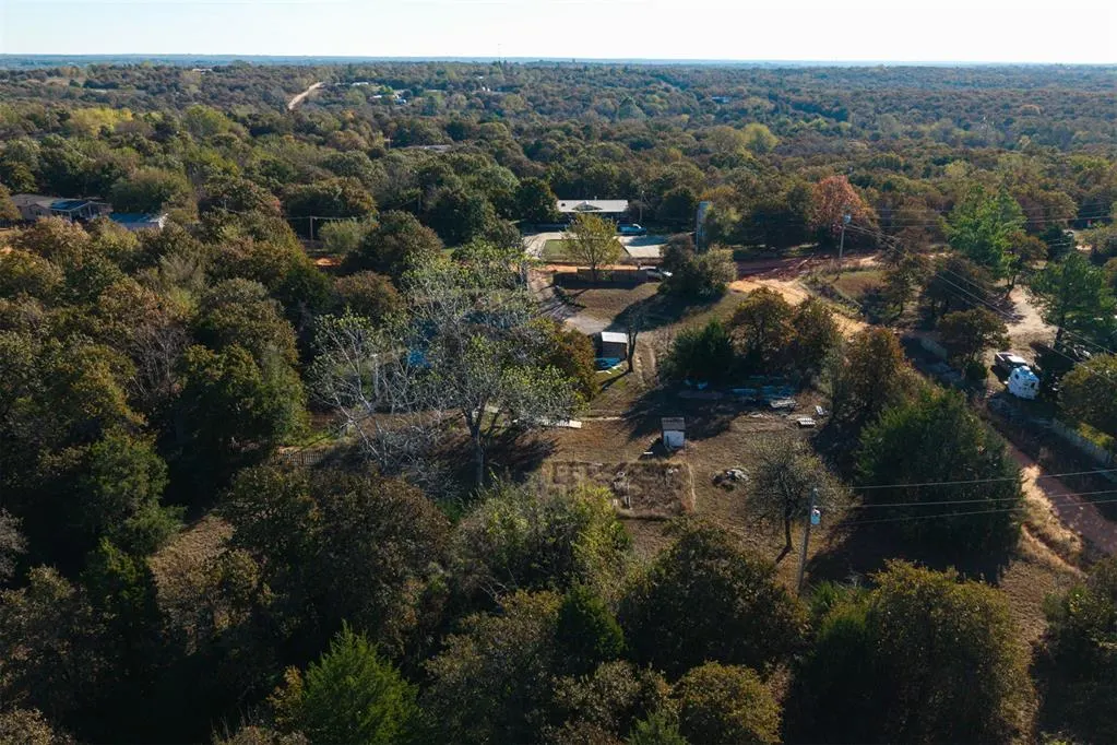 Photo 41 — 16100 C Street, Moore, OK 73165