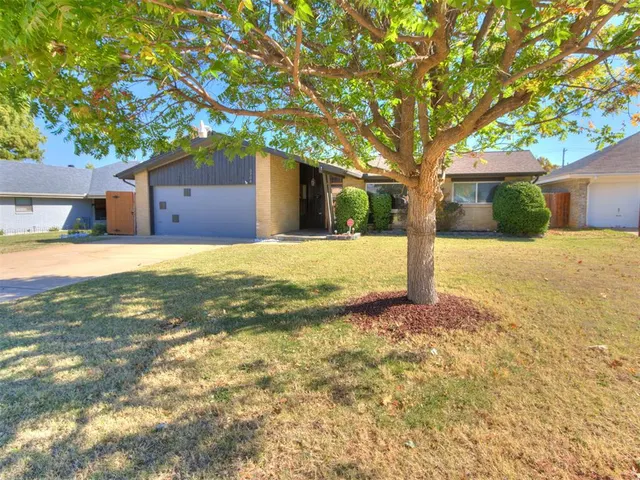 Photo 2 — 3704 N Riverside Drive, Bethany, OK 73008