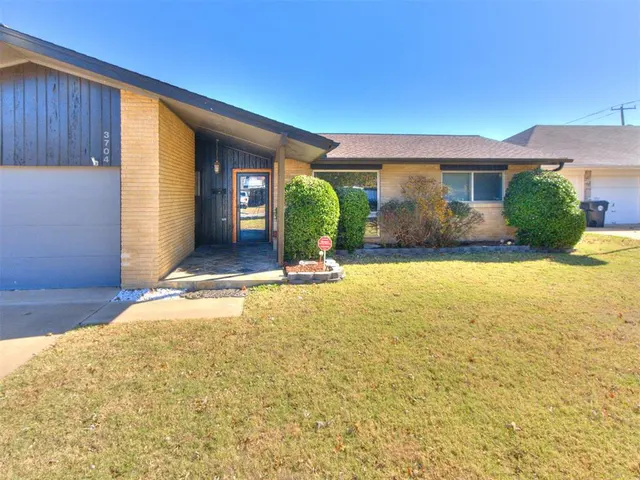 Photo 4 — 3704 N Riverside Drive, Bethany, OK 73008