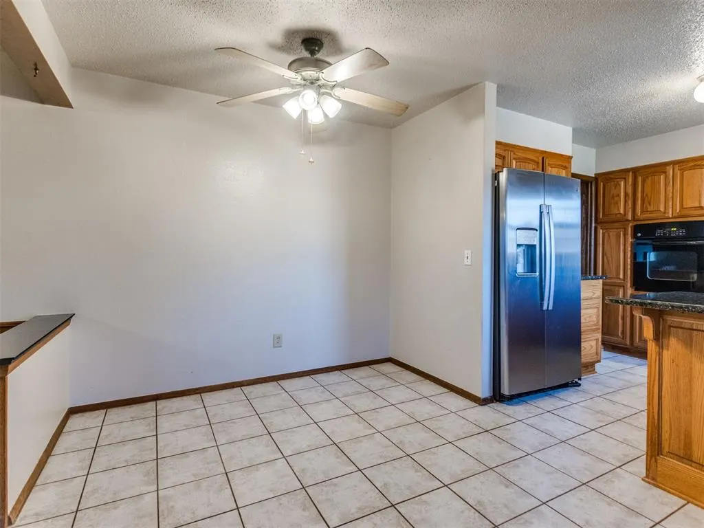 Photo 11 — 3704 N Riverside Drive, Bethany, OK 73008
