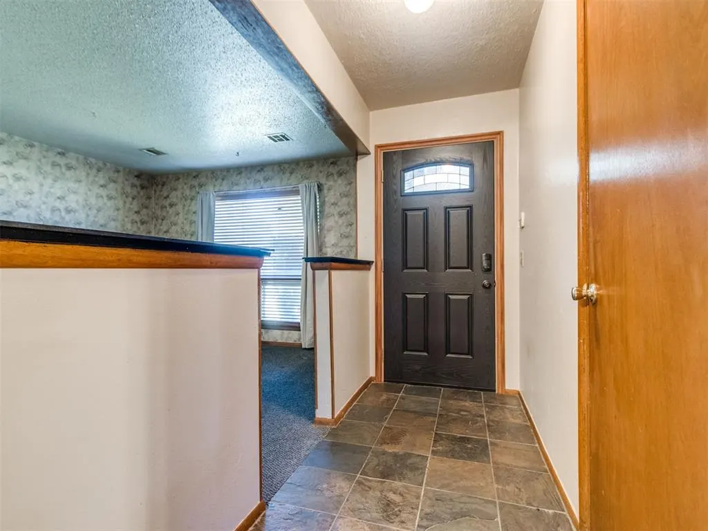 Photo 18 — 3704 N Riverside Drive, Bethany, OK 73008