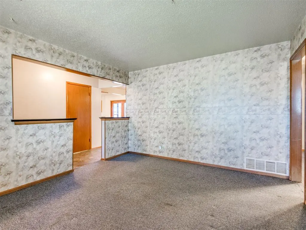 Photo 19 — 3704 N Riverside Drive, Bethany, OK 73008