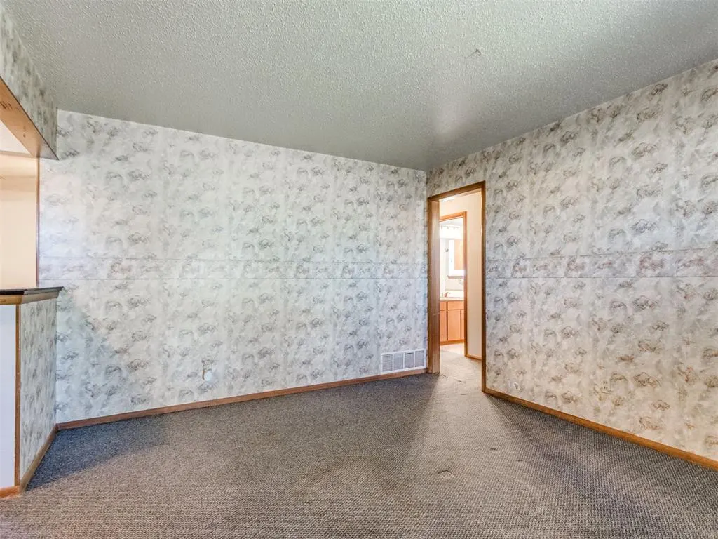 Photo 21 — 3704 N Riverside Drive, Bethany, OK 73008