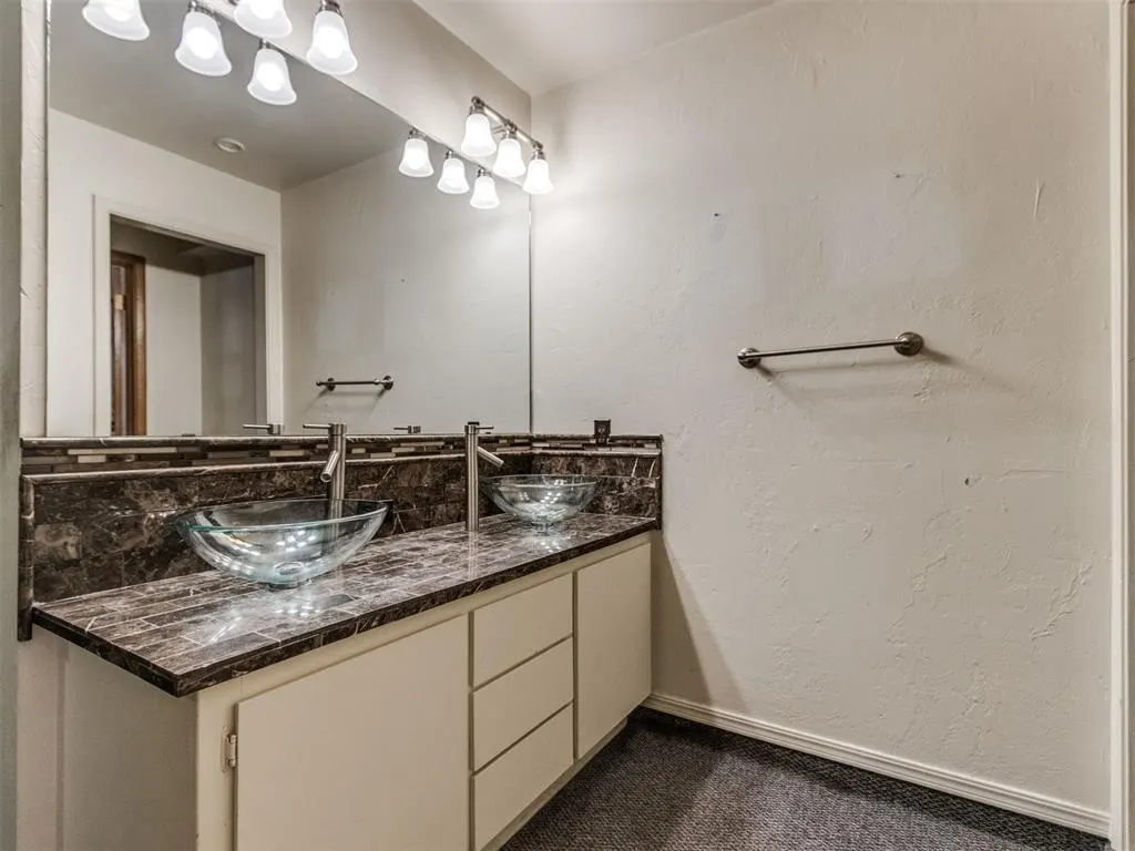 Photo 22 — 3704 N Riverside Drive, Bethany, OK 73008