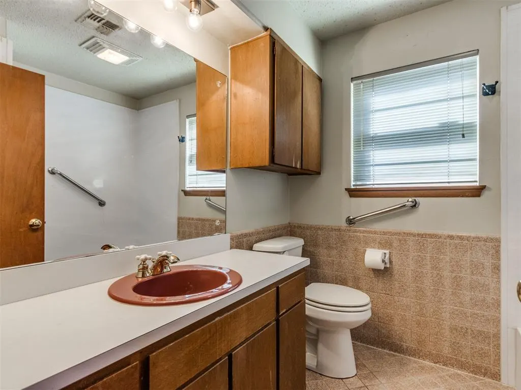 Photo 40 — 3704 N Riverside Drive, Bethany, OK 73008