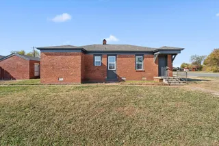 Sold home at 746 NE 36th Street