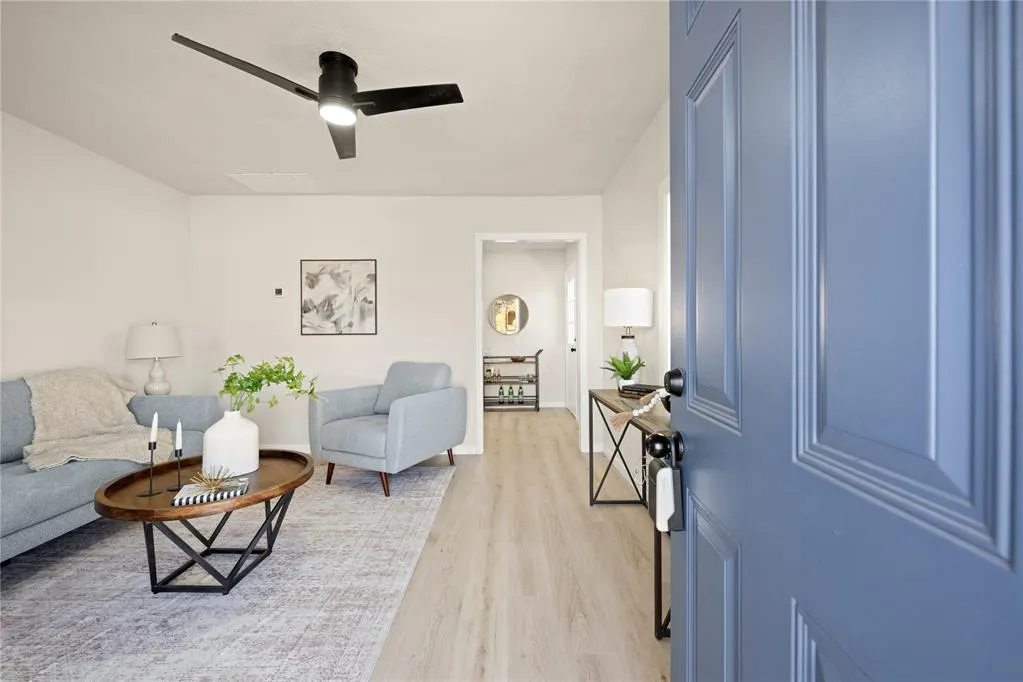 Photo 4 — 746 NE 36th Street, Oklahoma City, OK 73105