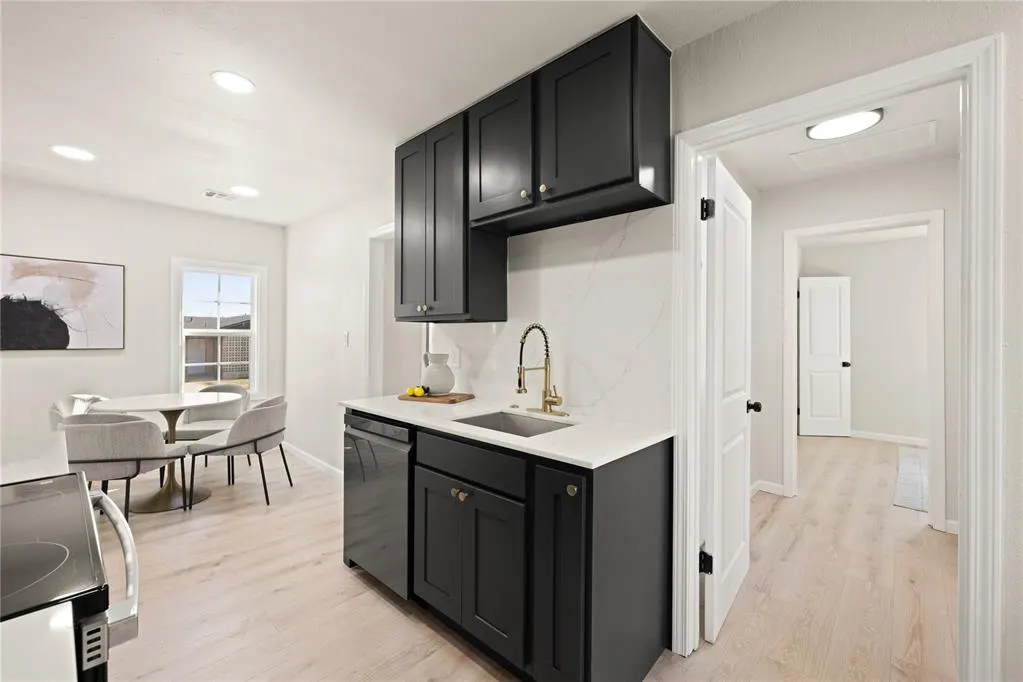 Photo 13 — 746 NE 36th Street, Oklahoma City, OK 73105