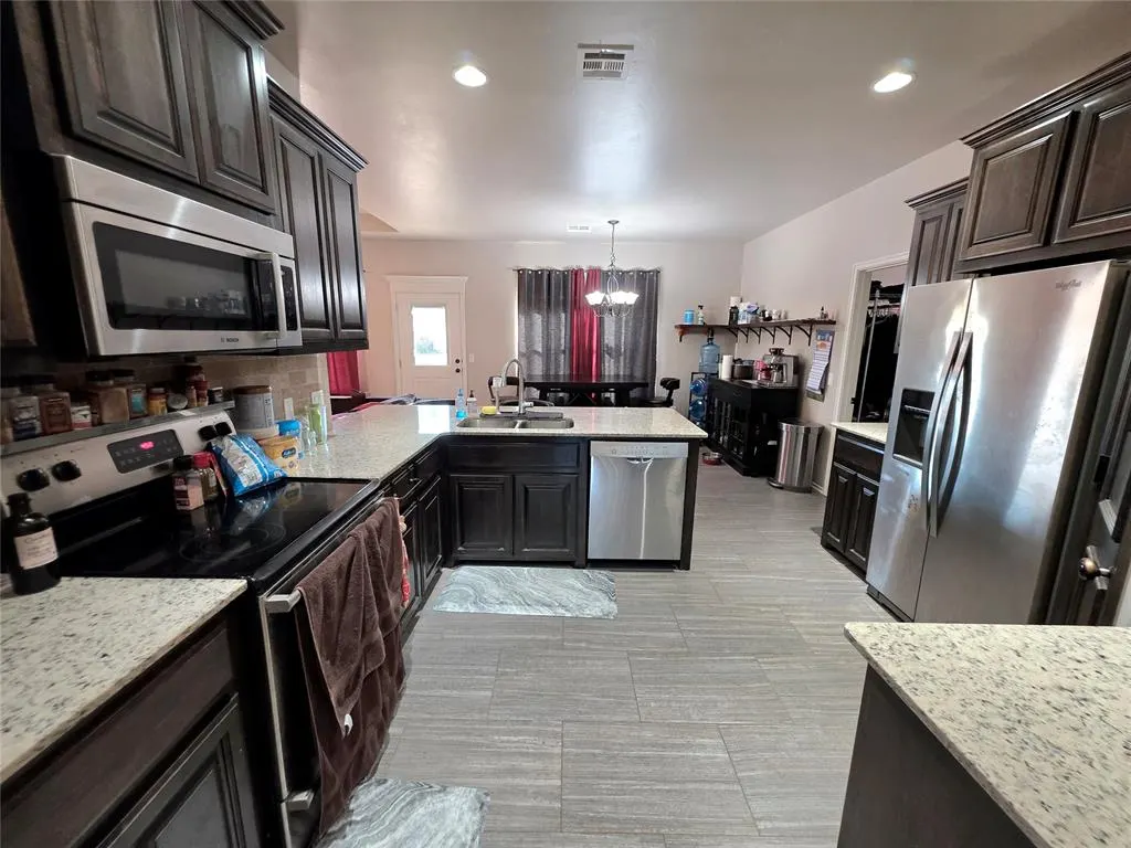 Photo 15 — 4040 Lonetree Drive, Edmond, OK 73025
