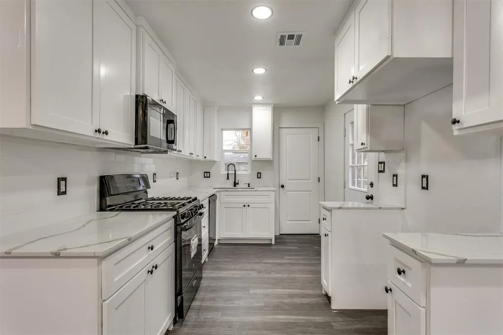 Photo 11 — 3340 NE 12th Street, Oklahoma City, OK 73117
