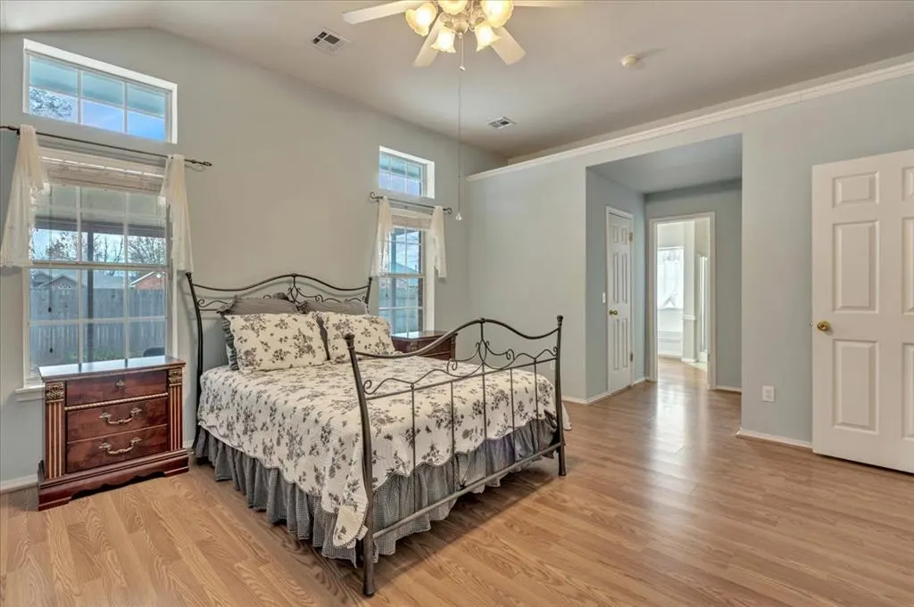 Photo 15 — 409 Whitehouse Lane, Edmond, OK 73003