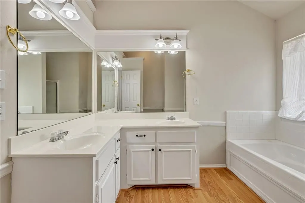 Photo 17 — 409 Whitehouse Lane, Edmond, OK 73003