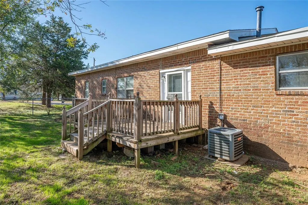 Photo 30 — 200 E Green Street, Meeker, OK 74855