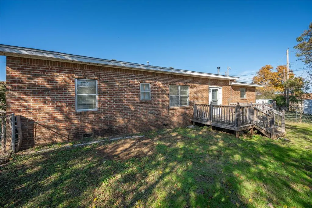 Photo 31 — 200 E Green Street, Meeker, OK 74855