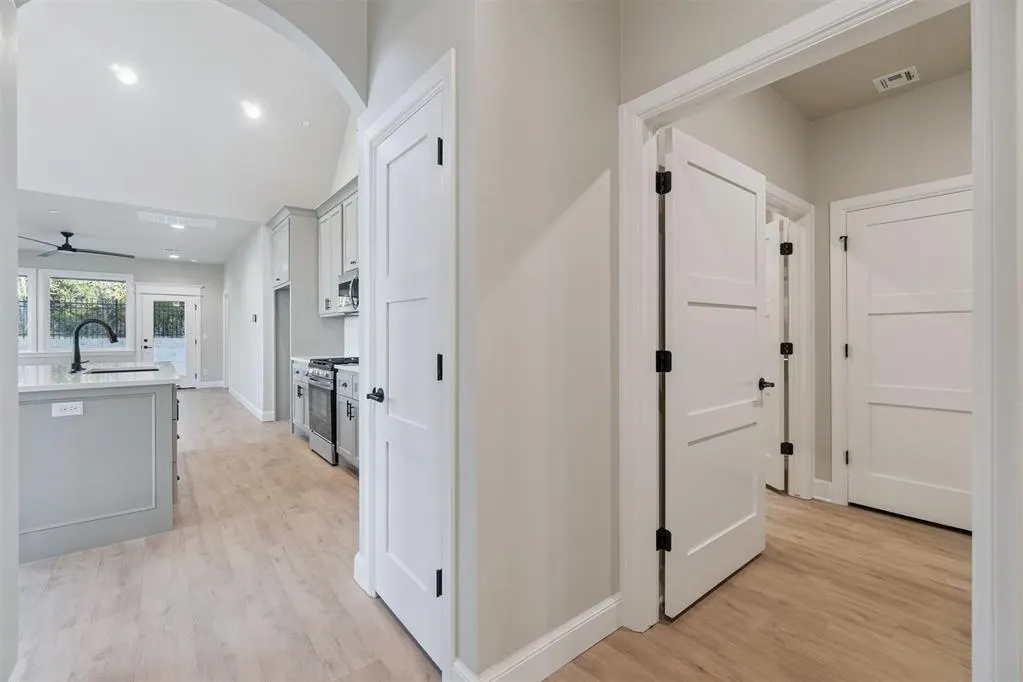 Photo 9 — 4212 Abbey Park Drive, Edmond, OK 73025