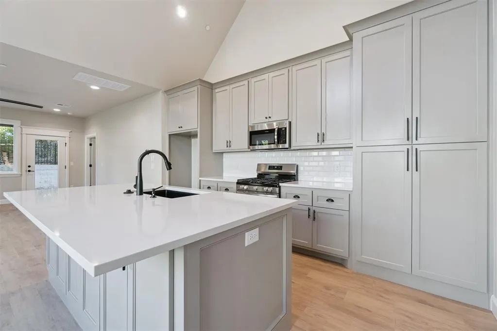 Photo 12 — 4212 Abbey Park Drive, Edmond, OK 73025