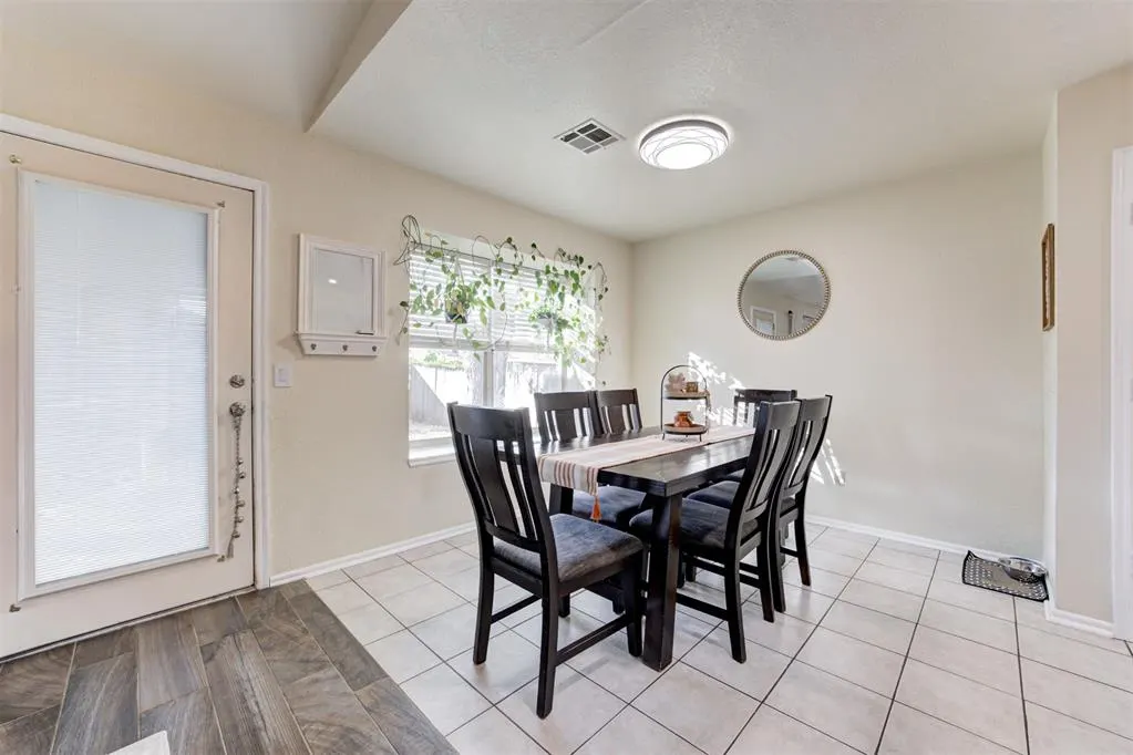 Photo 13 — 1301 Grand Manor, Midwest City, OK 73130
