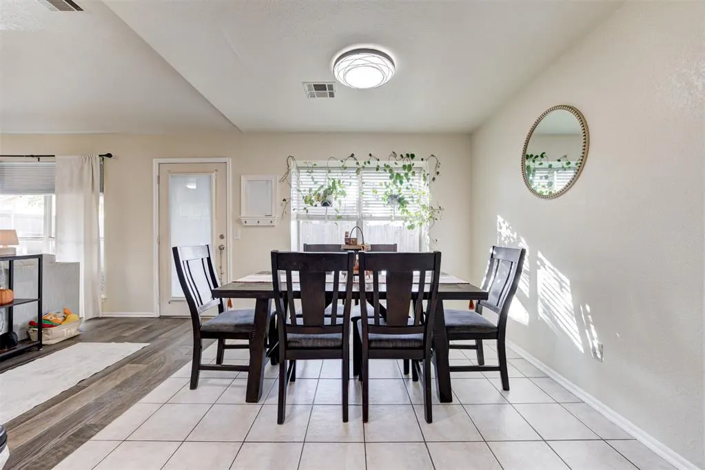 Photo 14 — 1301 Grand Manor, Midwest City, OK 73130