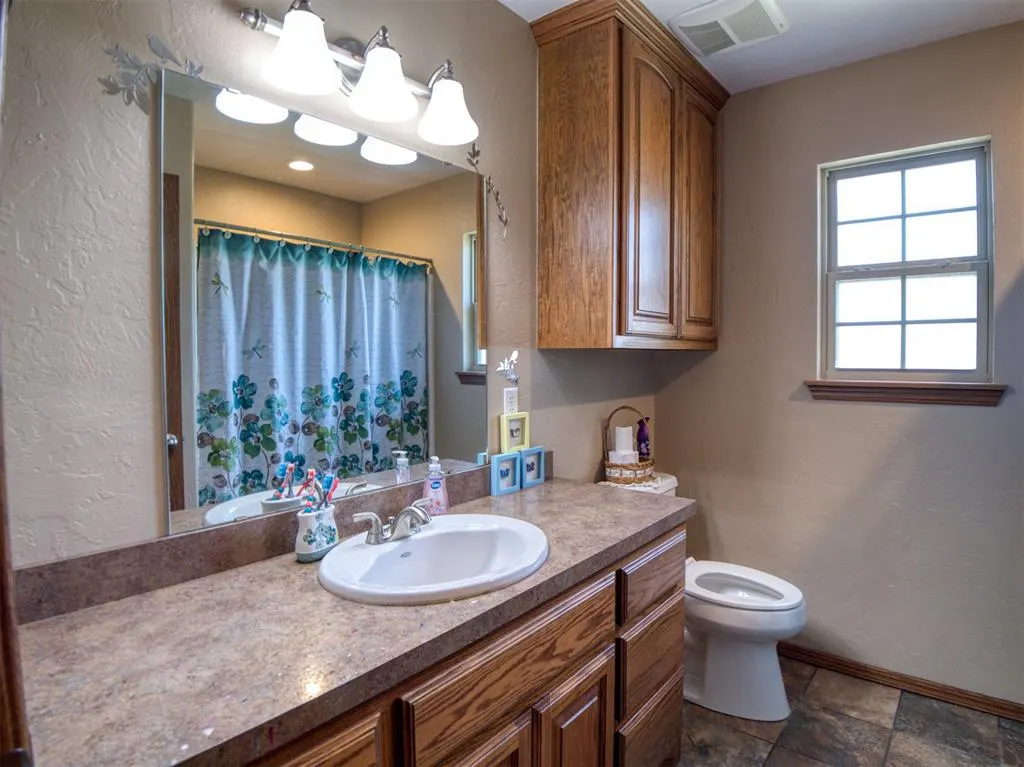 Photo 21 — 416 Donna Lane, Prague, OK 74864