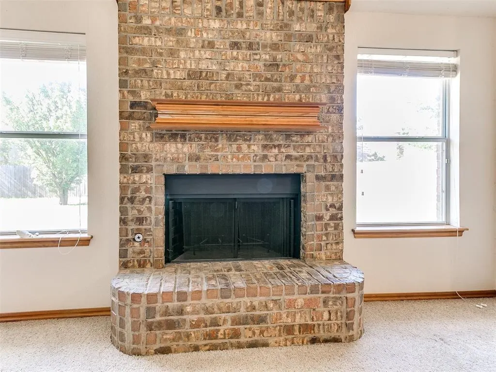 Photo 14 — 8233 Greer Way, Oklahoma City, OK 73132