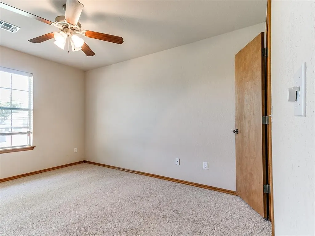Photo 32 — 8233 Greer Way, Oklahoma City, OK 73132