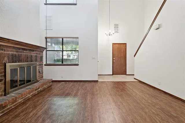 Photo 4 — 2908 Village Circle, Edmond, OK 73013