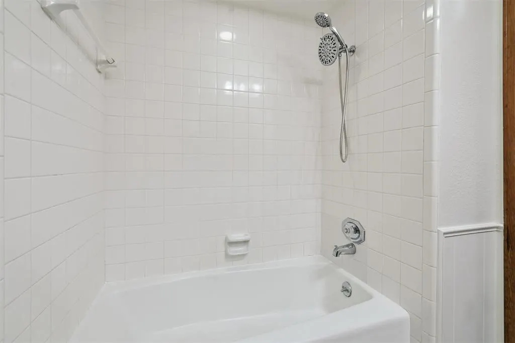 Photo 17 — 2908 Village Circle, Edmond, OK 73013