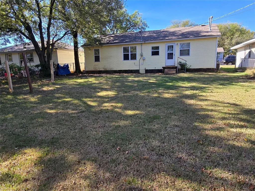 Photo 5 — 1307 Laverne Avenue, Shawnee, OK 74801