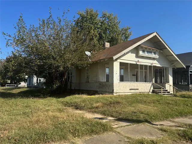 Photo 2 — 702 E Broadway Street, Muskogee, OK 74403