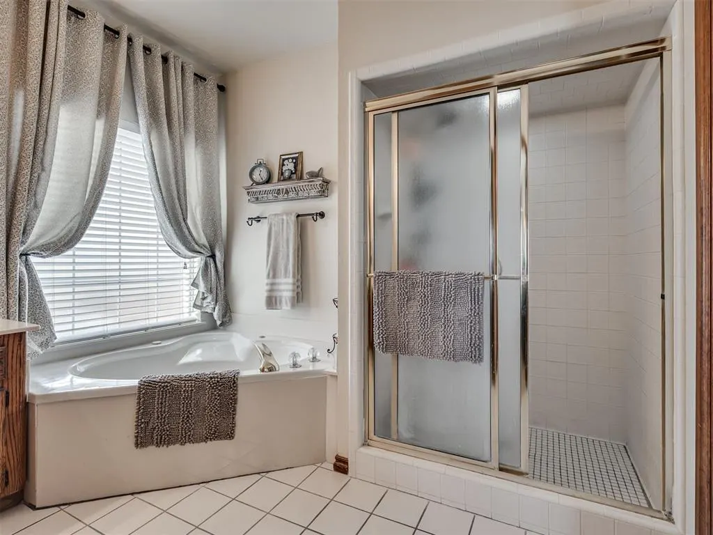 Photo 22 — 1720 Silver Oaks Drive, Edmond, OK 73025