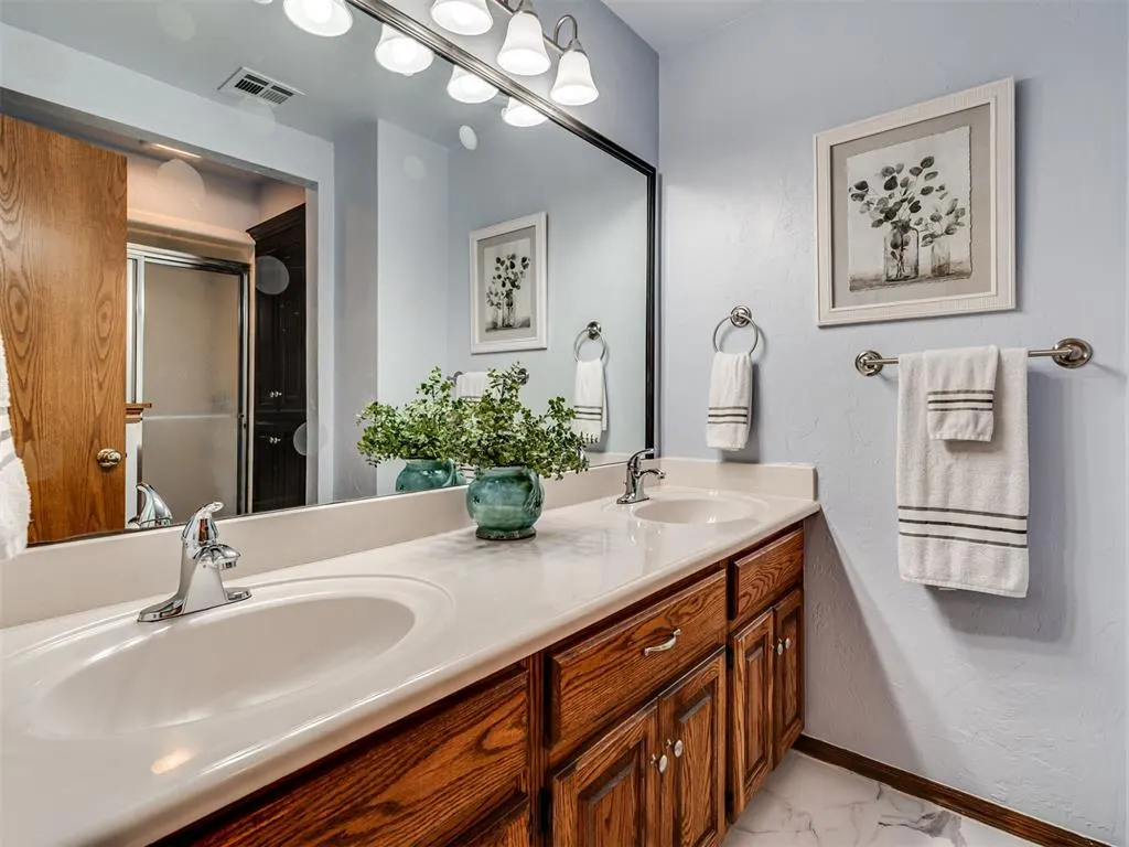 Photo 29 — 1720 Silver Oaks Drive, Edmond, OK 73025