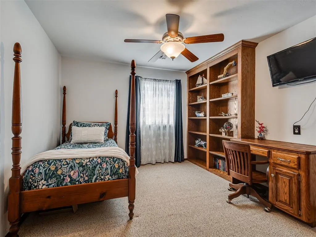 Photo 31 — 1720 Silver Oaks Drive, Edmond, OK 73025