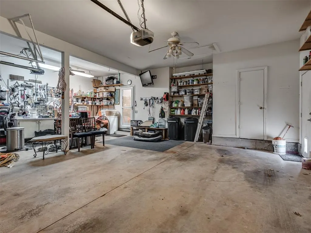 Photo 35 — 1720 Silver Oaks Drive, Edmond, OK 73025