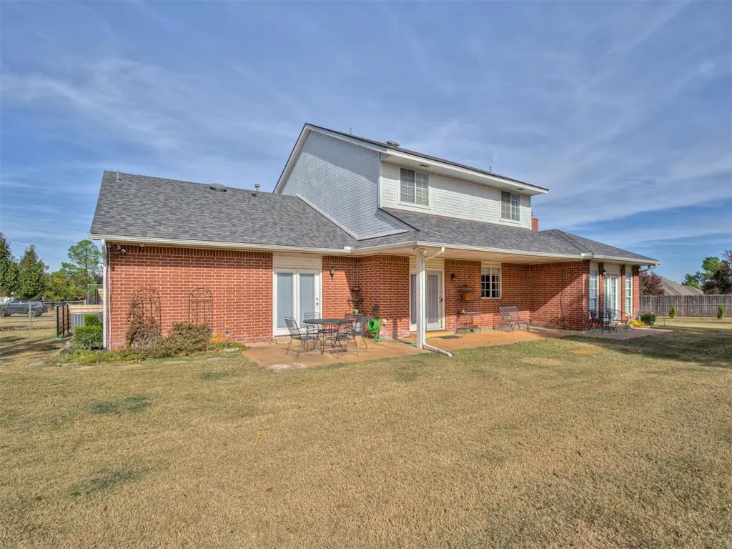 Photo 37 — 1720 Silver Oaks Drive, Edmond, OK 73025