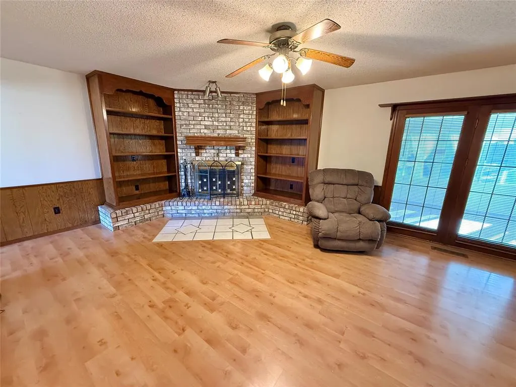 Photo 14 — 10216 Alicia Drive, Midwest City, OK 73130