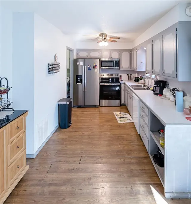 Photo 6 — 301 S 14th Street, Arapaho, OK 73620