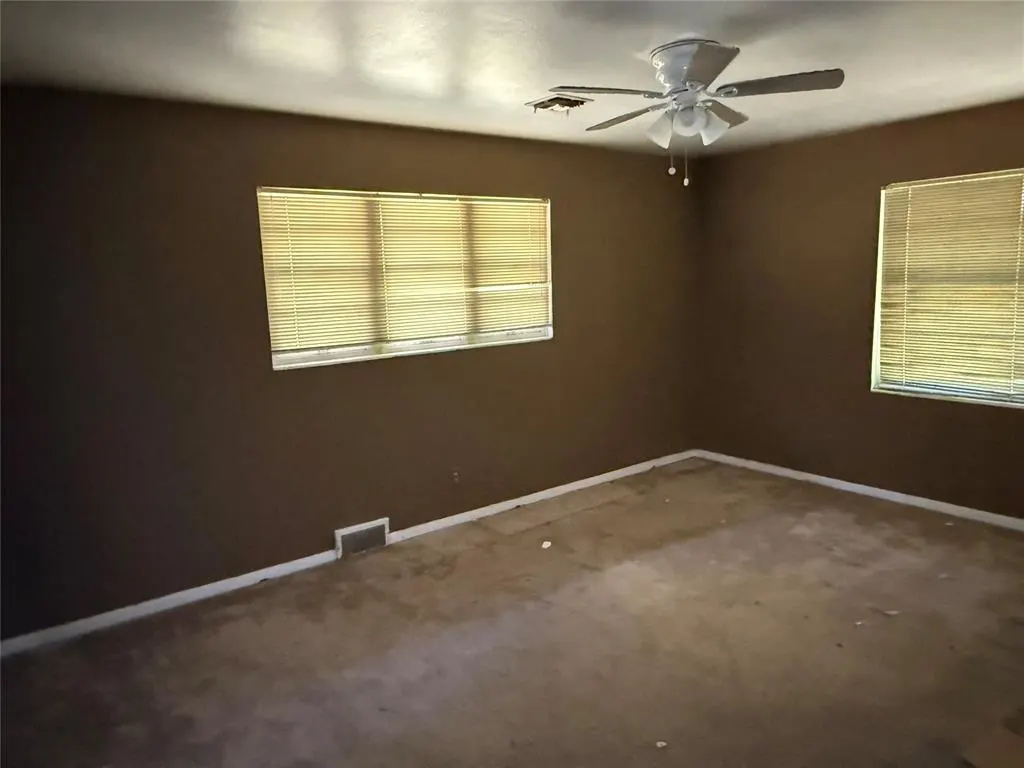 Photo 18 — 4324 N Grove Avenue, Warr Acres, OK 73122