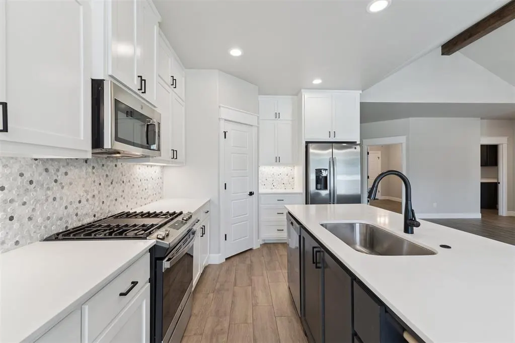 Photo 15 — 124 W 5th Street, Arcadia, OK 73007