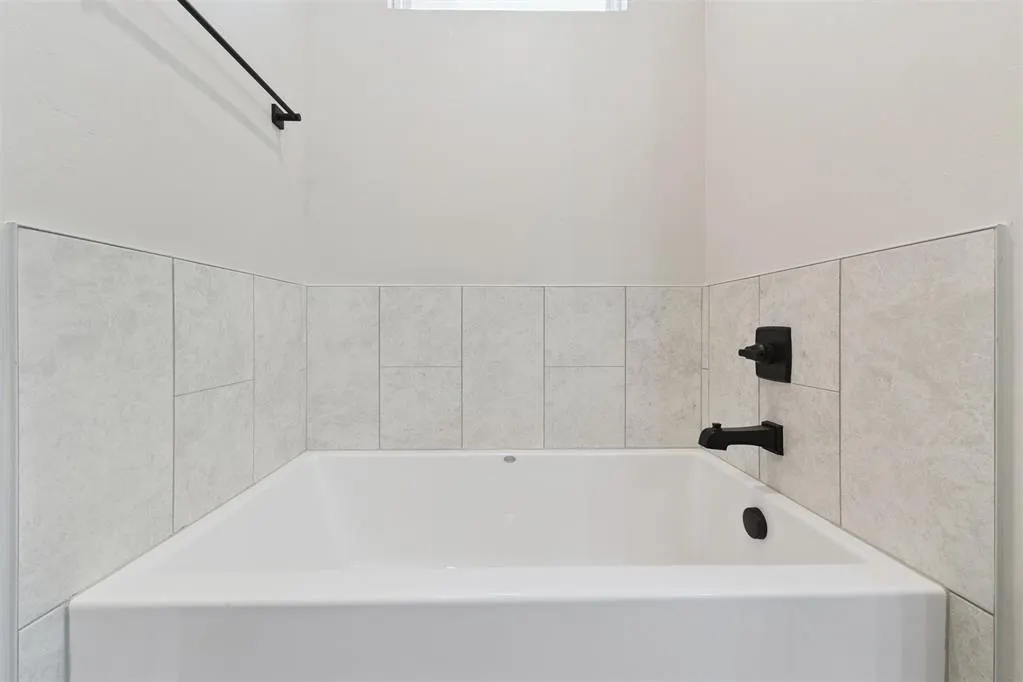 Photo 26 — 124 W 5th Street, Arcadia, OK 73007